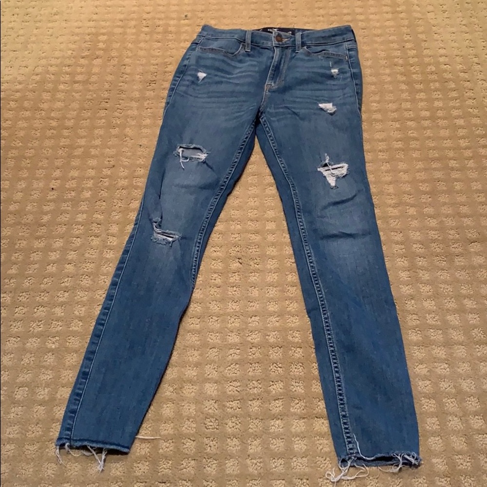 Hollister High Rise Skinny Frayed Bottom Jeans